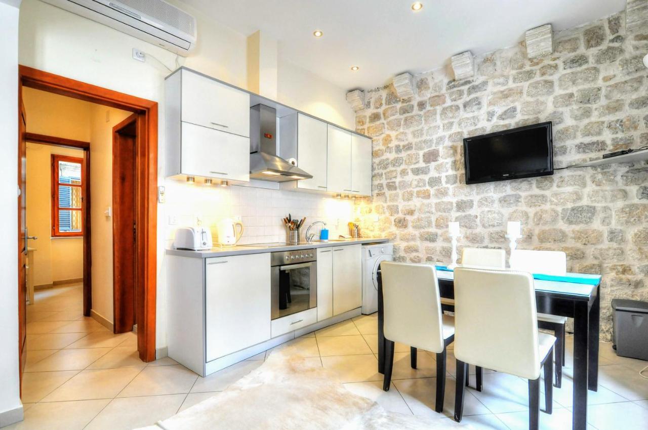 La Dolce Vita Apartment Котор Екстер'єр фото